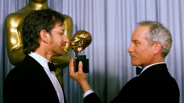 Steven Spielberg and Richard Dreyfuss together at the Oscars in 1987